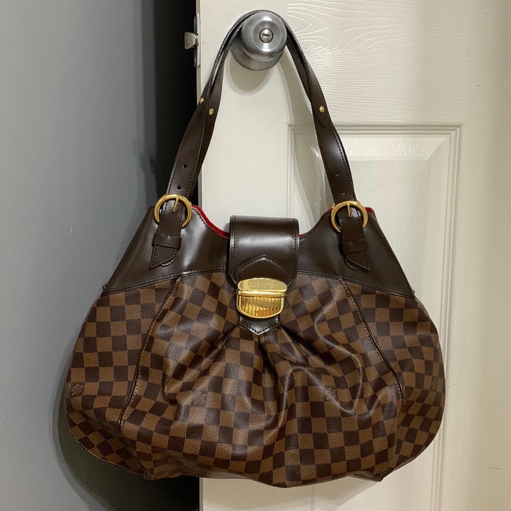 Louis Vuitton Sistina GM shoulder purse buckle clasp